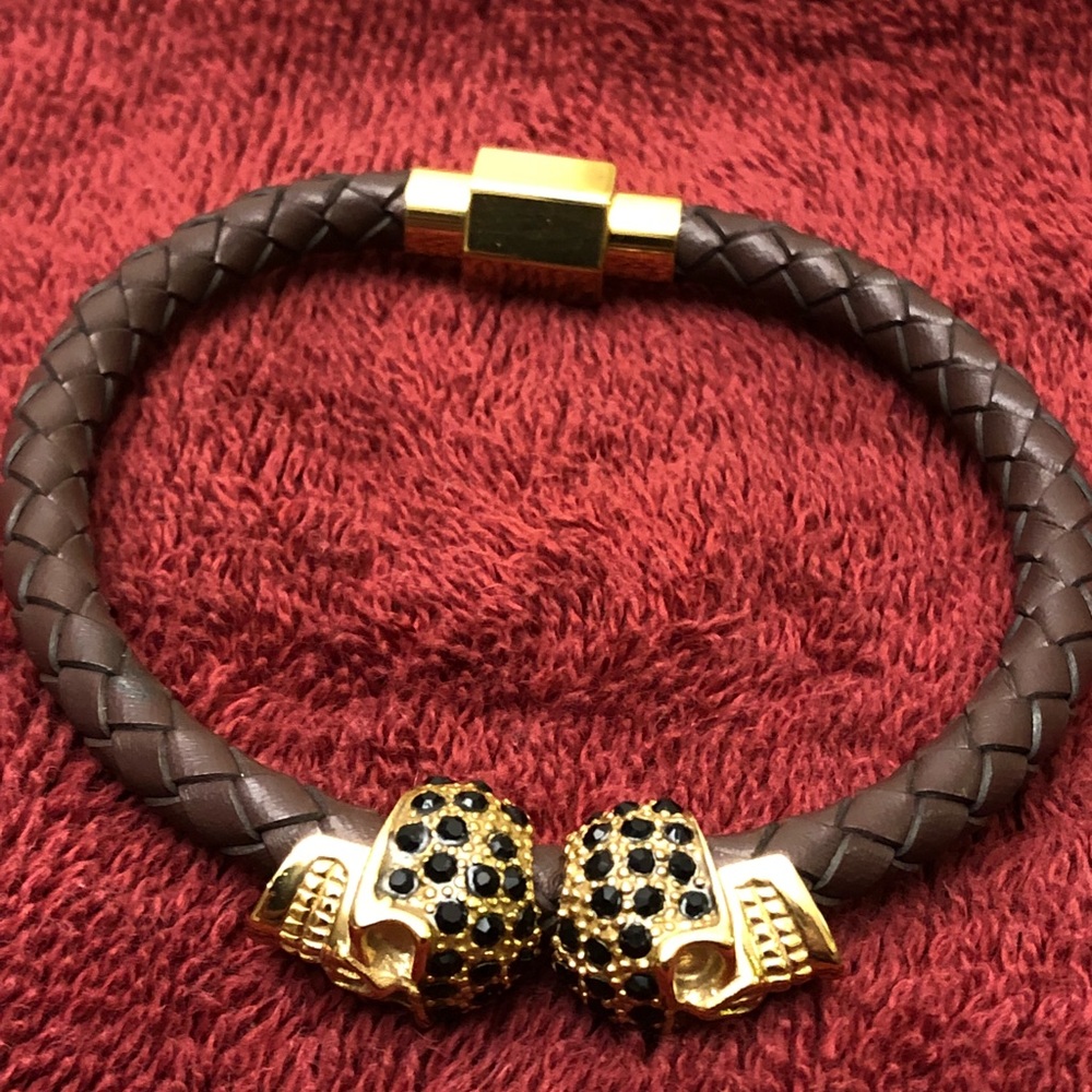 Braided leather magnet bracelet
